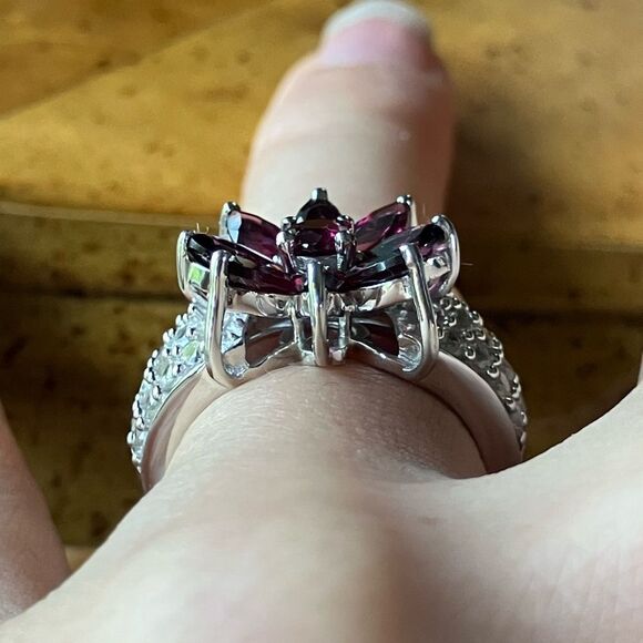 Natural Rhodolite Garnet Sterling Silver Cocktail Ring Size 6 - Picture 2 of 8